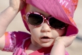 Baby Banz - dětské sluneční brýle JBANZ fialové s puntíky 