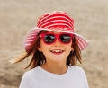 Baby Banz - klobouček s UV KIDZ Red Striped oboustranný 